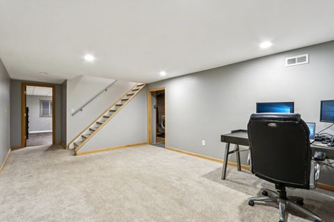 Tiny photo for 220 Larchwood Lane, North Aurora, IL 60542 (MLS # 12521177)