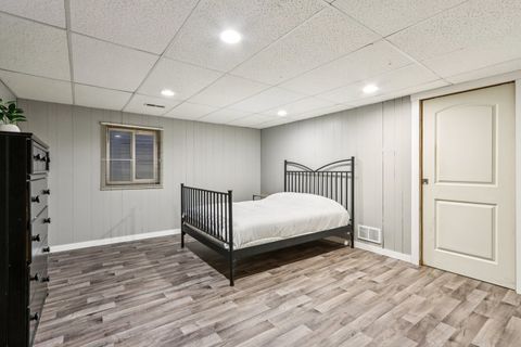 Tiny photo for 220 Larchwood Lane, North Aurora, IL 60542 (MLS # 12521177)