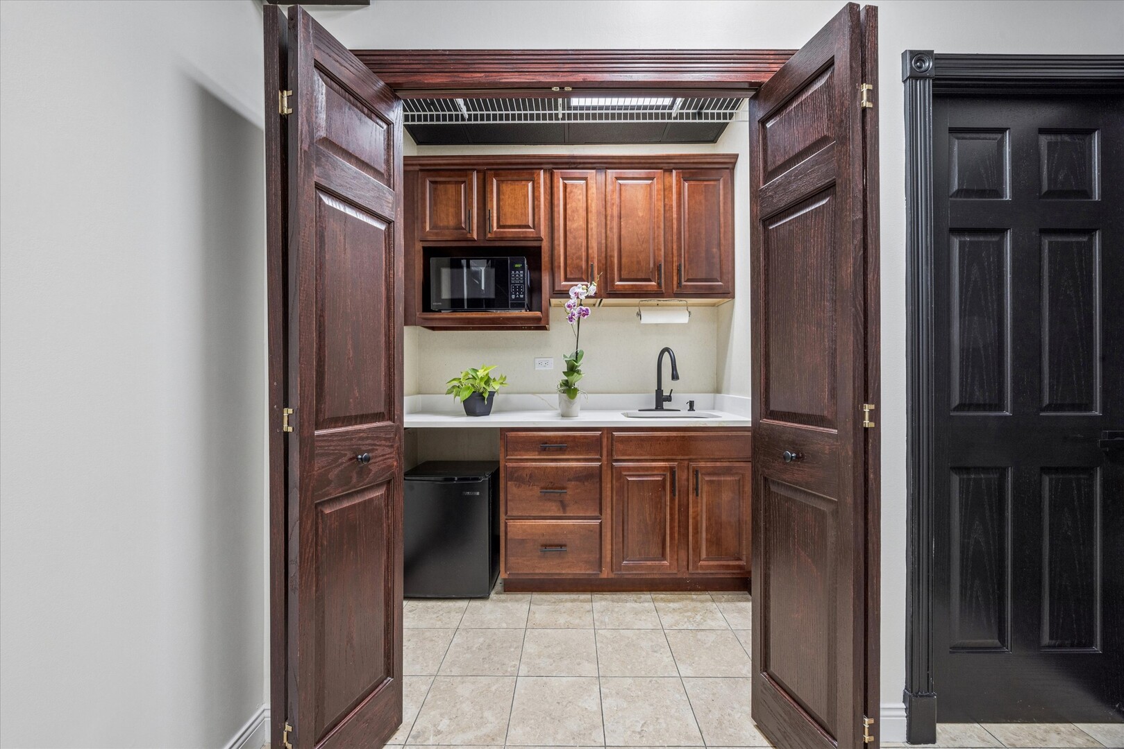 414 Plaza Drive 103