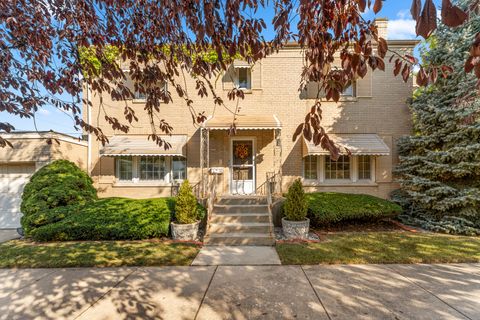 Tiny photo for 1700 N Natoma Avenue, Chicago, IL 60707 (MLS # 12488037)