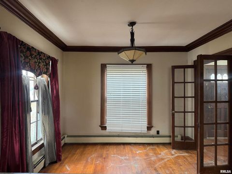 Tiny photo for 103 S 22ND Street, Murphysboro, IL 62966 (MLS # QC4269308)