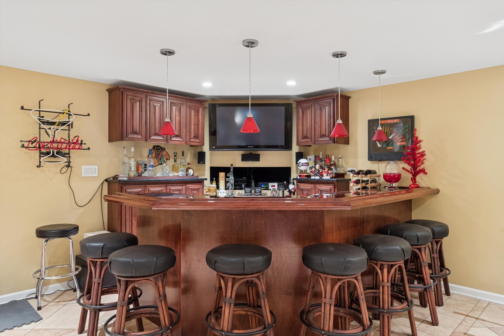 Naperville, Illinois 60564, United States, 4 Bedrooms Bedrooms, ,4 BathroomsBathrooms,Residential,Active,210224