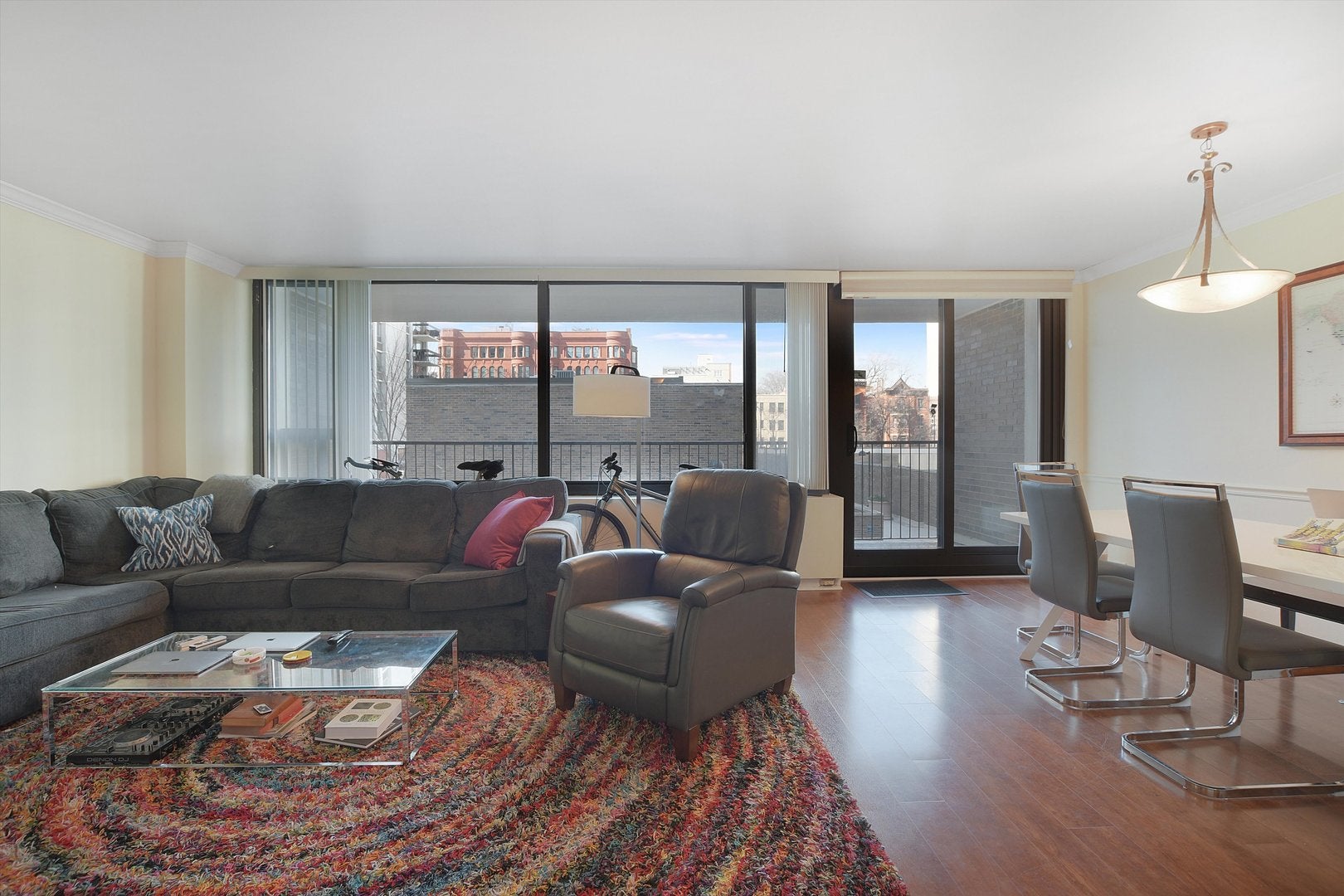 1555 N Sandburg Terrace 201