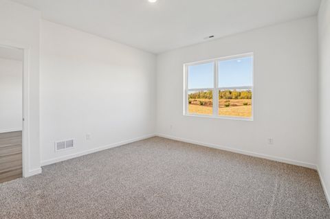 Tiny photo for 2592 skye Drive, Pingree Grove, IL 60140 (MLS # 12527642)