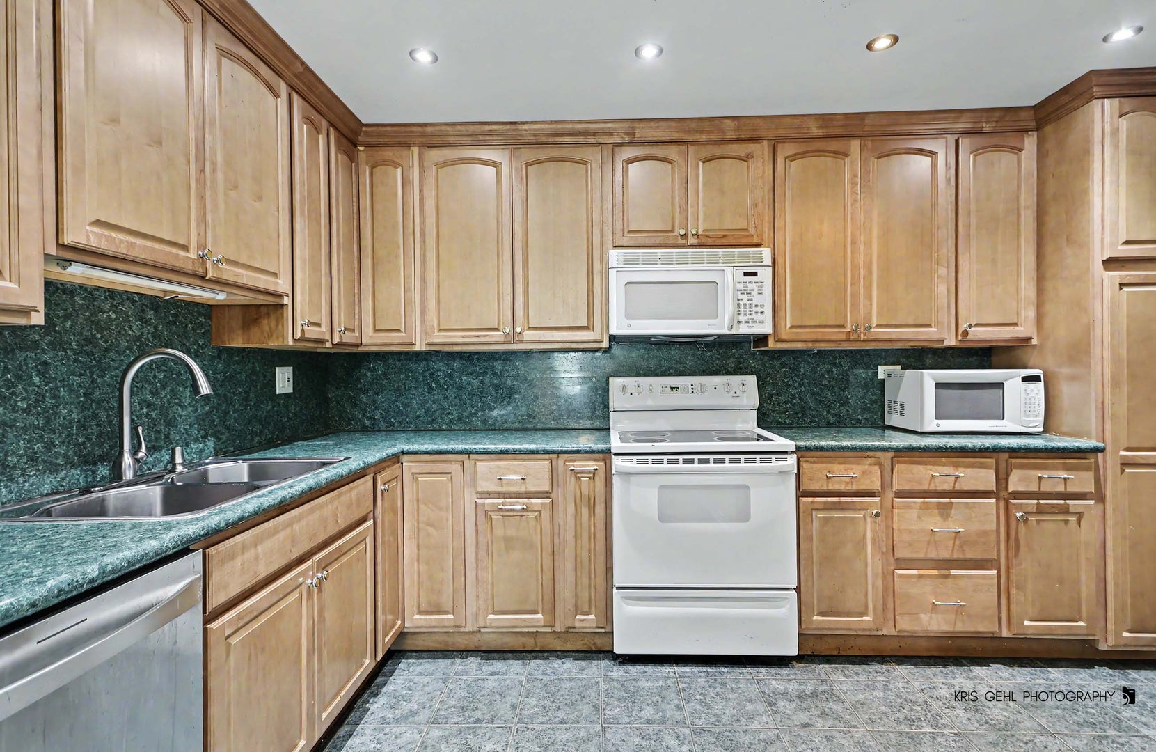 1243 E Baldwin Lane 412