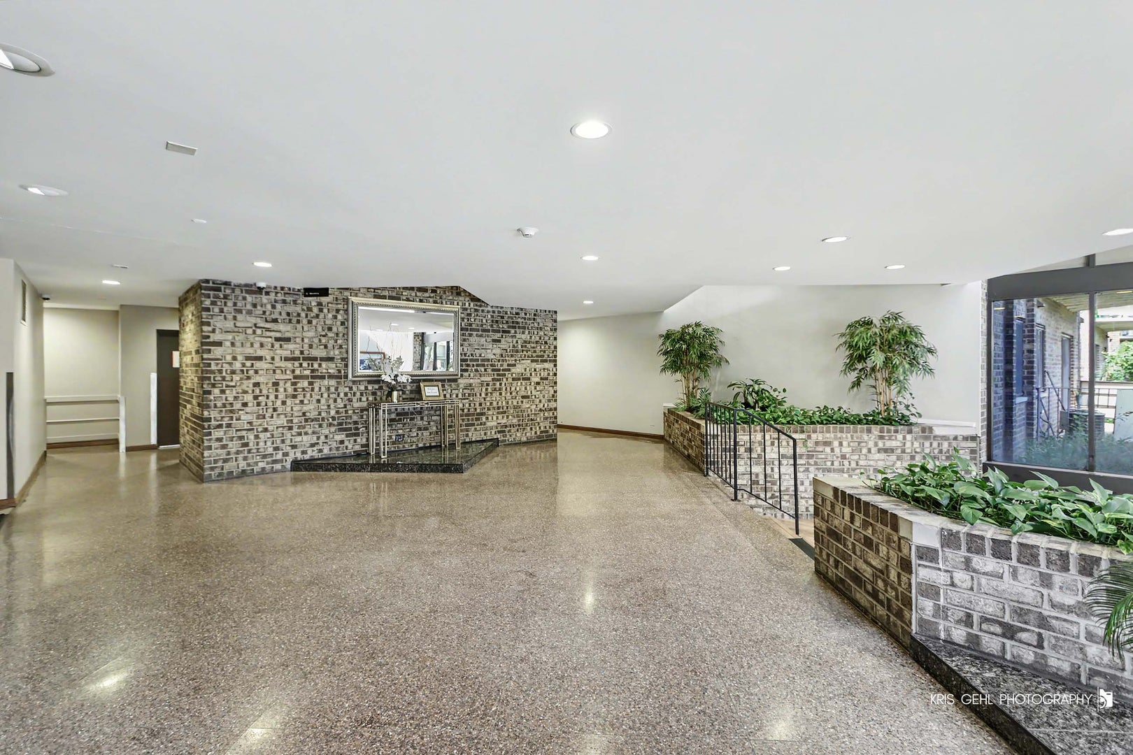 1243 E Baldwin Lane 412