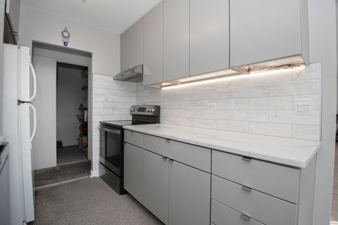 Tiny photo for 7061 N Kedzie Avenue #706, Chicago, IL 60645 (MLS # 12455903)