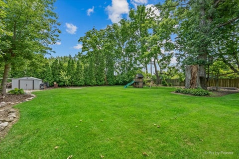 Tiny photo for 5016 N Oak Street, Crystal Lake, IL 60012 (MLS # 12640320)