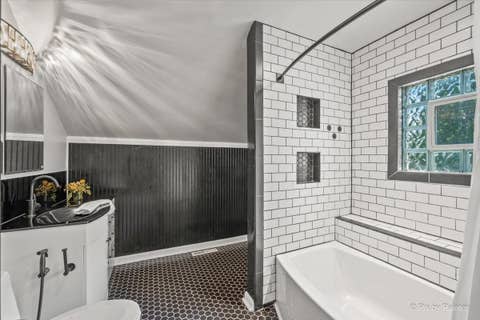 Tiny photo for 5016 N Oak Street, Crystal Lake, IL 60012 (MLS # 12640320)
