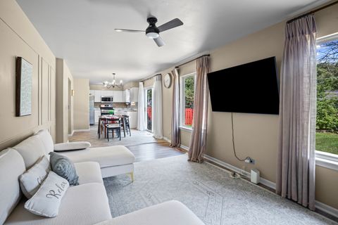 Tiny photo for 128 Sycamore Avenue, Streamwood, IL 60107 (MLS # 12465722)