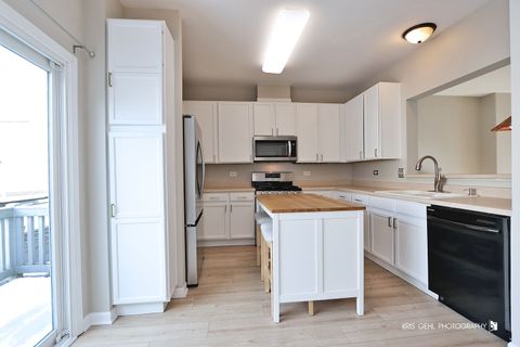 Tiny photo for 2232 Daybreak Drive #2232, Aurora, IL 60503 (MLS # 12535560)