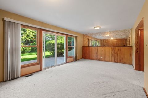 Tiny photo for 1360 Mayfield Lane, Hoffman Estates, IL 60169 (MLS # 12442523)