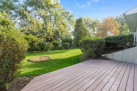 Tiny photo for 1360 Mayfield Lane, Hoffman Estates, IL 60169 (MLS # 12442523)