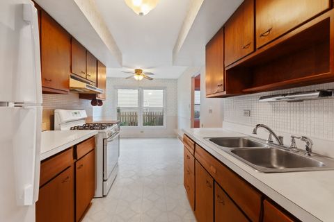 Tiny photo for 1360 Mayfield Lane, Hoffman Estates, IL 60169 (MLS # 12442523)