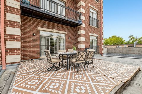 Tiny photo for 5420 N Kedzie Avenue #2A, Chicago, IL 60625 (MLS # 12638462)