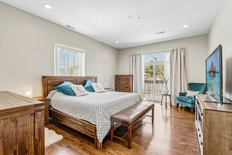 Tiny photo for 5420 N Kedzie Avenue #2A, Chicago, IL 60625 (MLS # 12638462)