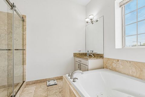 Tiny photo for 5420 N Kedzie Avenue #2A, Chicago, IL 60625 (MLS # 12638462)