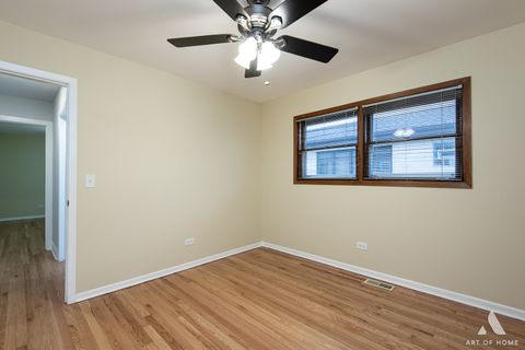 Tiny photo for 4937 N Sayre Avenue, Chicago, IL 60656 (MLS # 12522369)