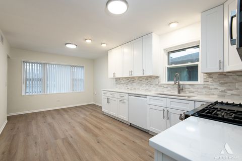 Tiny photo for 4937 N Sayre Avenue, Chicago, IL 60656 (MLS # 12522369)