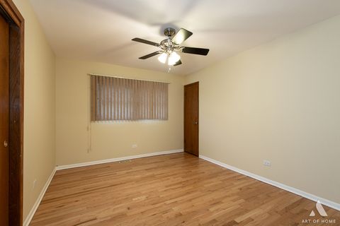 Tiny photo for 4937 N Sayre Avenue, Chicago, IL 60656 (MLS # 12522369)