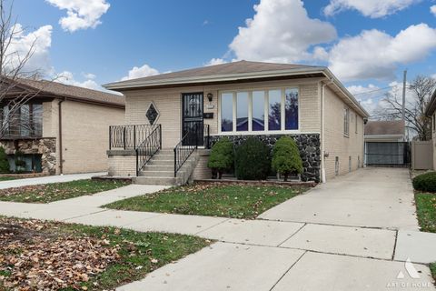 4937 N Sayre Avenue Chicago IL 60656