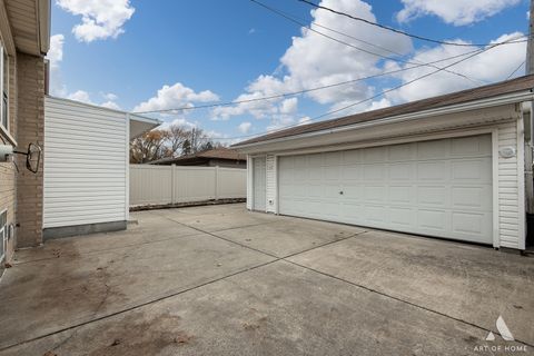 Tiny photo for 4937 N Sayre Avenue, Chicago, IL 60656 (MLS # 12522369)