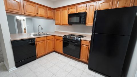 Tiny photo for 123 Willow Brook Court #3, Schaumburg, IL 60195 (MLS # 12527978)