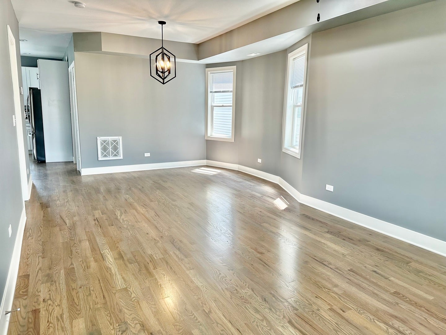 2233 N Lawler Avenue 1