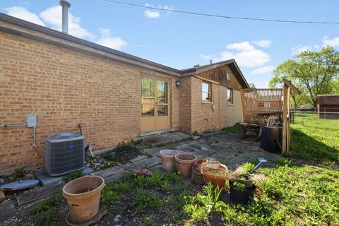Tiny photo for 16440 Craig Drive, Oak Forest, IL 60452 (MLS # 12626175)
