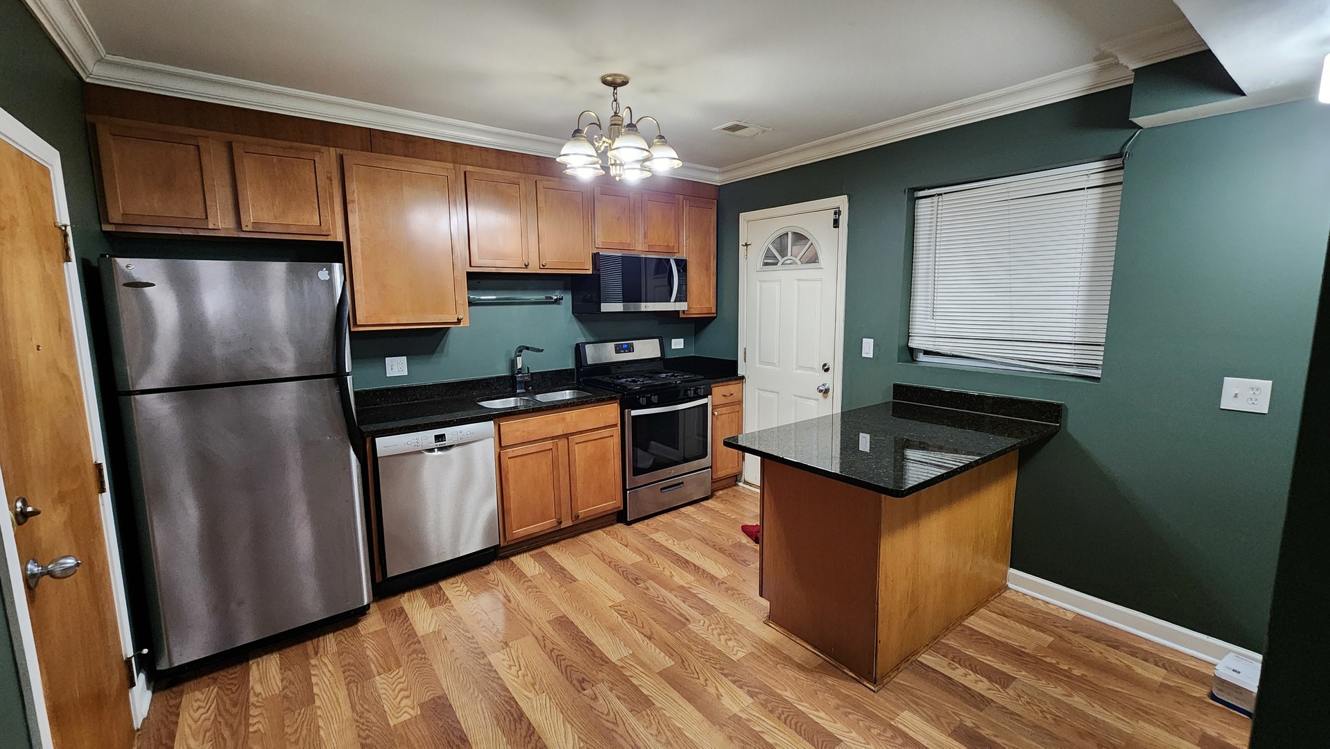 2259 W Rosemont Avenue G