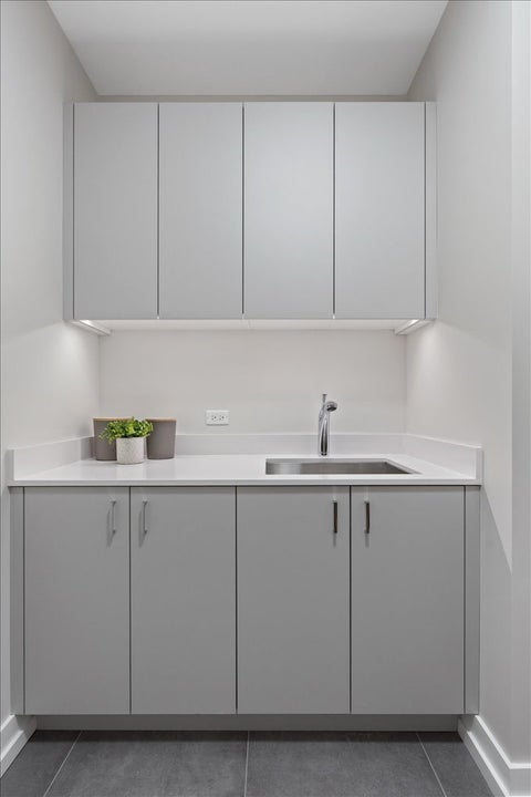 Tiny photo for 14 W Superior Street #5103, Chicago, IL 60654 (MLS # 12783258)