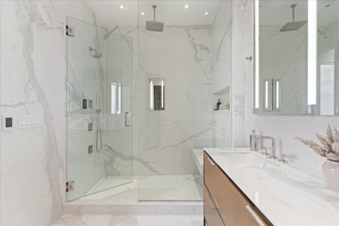 Tiny photo for 14 W Superior Street #5103, Chicago, IL 60654 (MLS # 12783258)