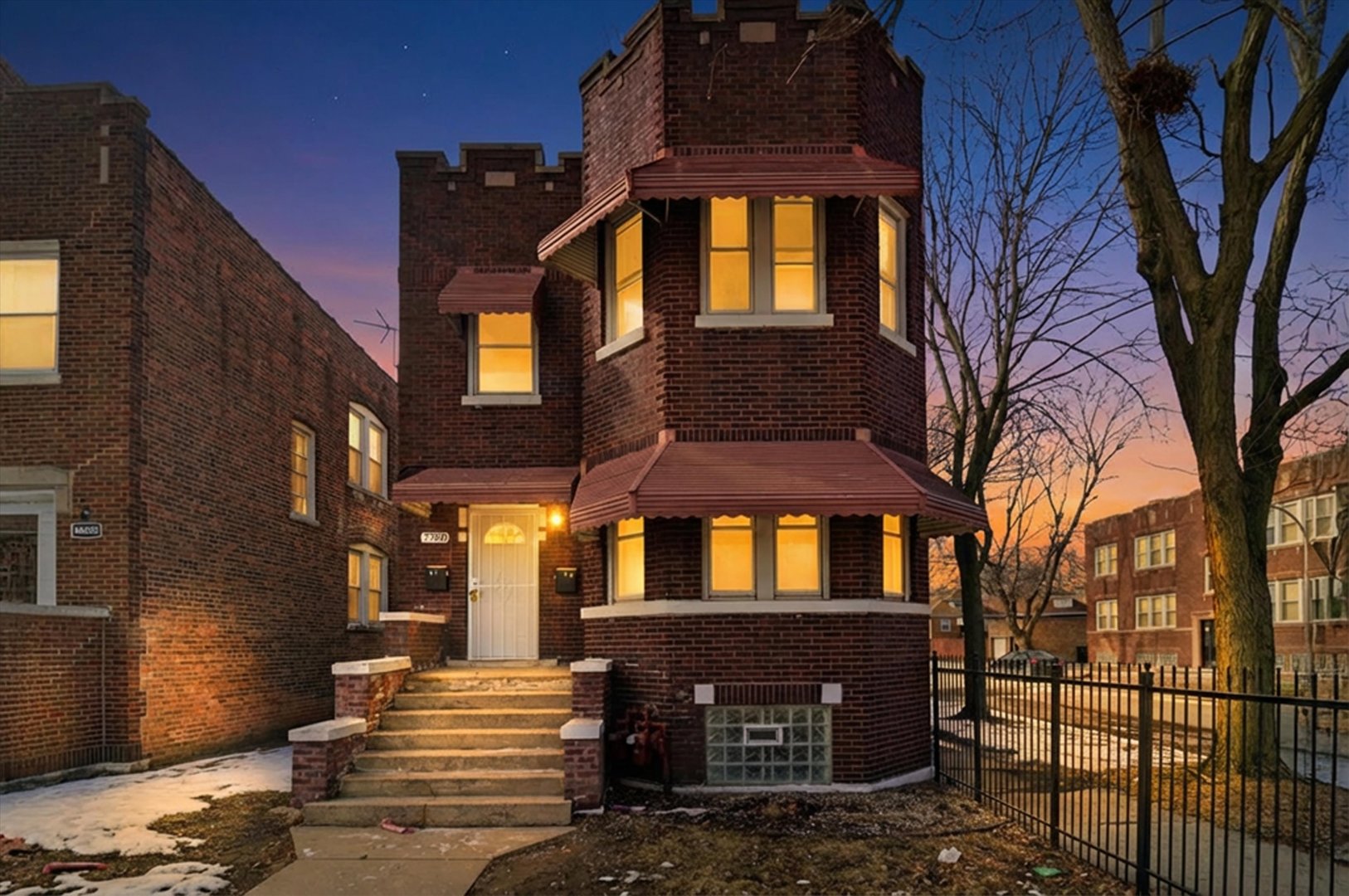 7700 S St. Lawrence Avenue