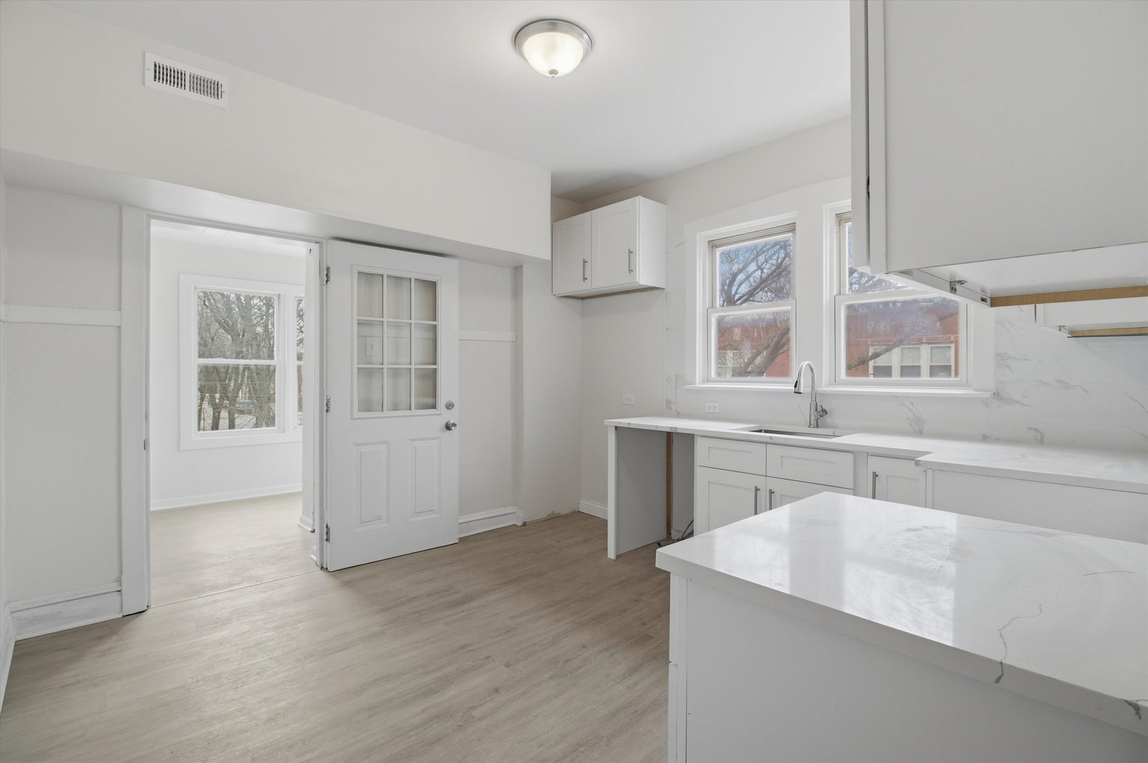 7700 S St. Lawrence Avenue