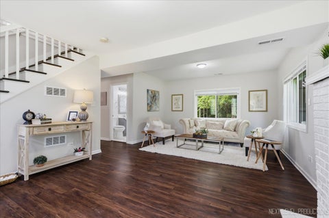 Tiny photo for 10155 Ivanhoe Avenue, Schiller Park, IL 60176 (MLS # 12659404)