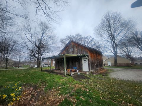 Tiny photo for 601 W Saint Louis Avenue, Pinckneyville, IL 62274 (MLS # 12587120)