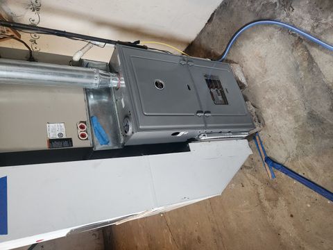 Tiny photo for 601 W Saint Louis Avenue, Pinckneyville, IL 62274 (MLS # 12587120)