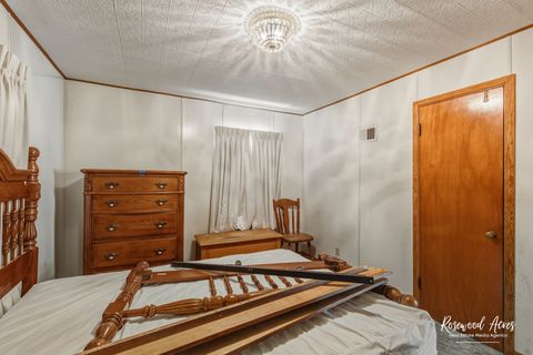 Tiny photo for 1221 E CHESTNUT Street, Kankakee, IL 60901 (MLS # 12546873)