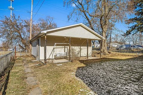 Tiny photo for 1221 E CHESTNUT Street, Kankakee, IL 60901 (MLS # 12546873)