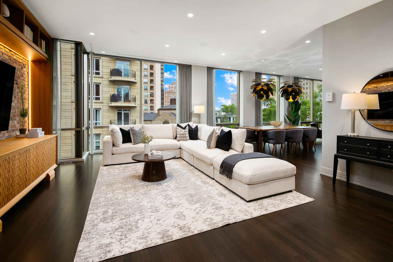 416 W Deming Place 4