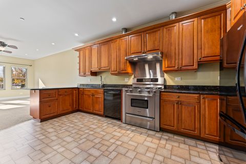 Tiny photo for 5533 LINCOLN Avenue, Morton Grove, IL 60053 (MLS # 12514319)