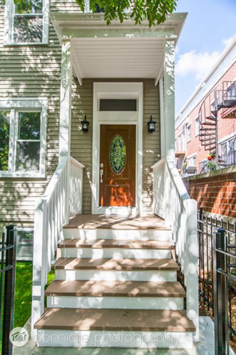 Tiny photo for 806 S Oakley Boulevard, Chicago, IL 60612 (MLS # 12527876)