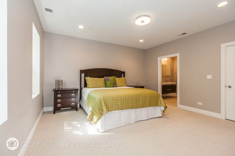 Tiny photo for 806 S Oakley Boulevard, Chicago, IL 60612 (MLS # 12527876)