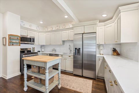 Tiny photo for 735 Gunderson Avenue, Oak Park, IL 60304 (MLS # 12704638)