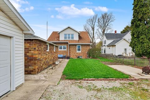 Tiny photo for 324 S Sangamon Avenue, Gibson City, IL 60936 (MLS # 12603229)