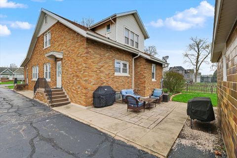 Tiny photo for 324 S Sangamon Avenue, Gibson City, IL 60936 (MLS # 12603229)