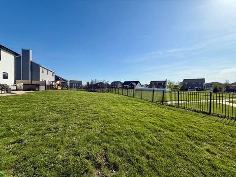 Tiny photo for 1701 Littlefield Lane, Mahomet, IL 61853 (MLS # 12625919)