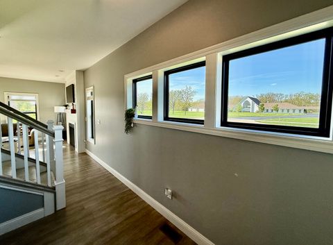 Tiny photo for 1701 Littlefield Lane, Mahomet, IL 61853 (MLS # 12625919)