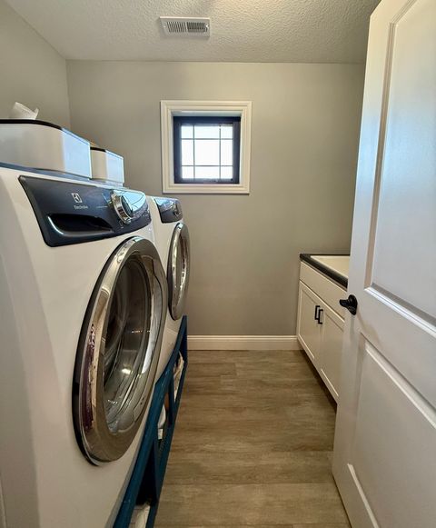 Tiny photo for 1701 Littlefield Lane, Mahomet, IL 61853 (MLS # 12625919)