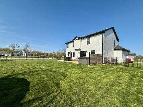 Tiny photo for 1701 Littlefield Lane, Mahomet, IL 61853 (MLS # 12625919)